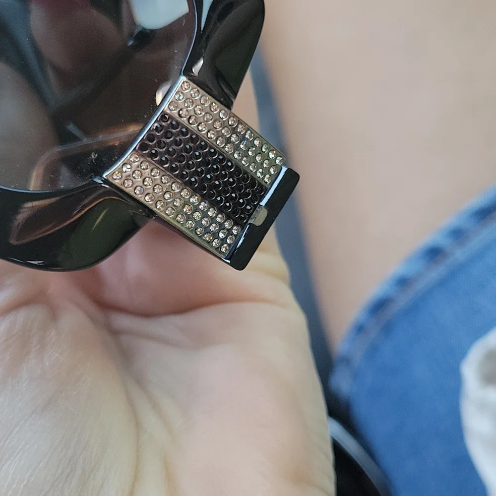 Gucci sunglasses 👓 - Picture 8 of 10